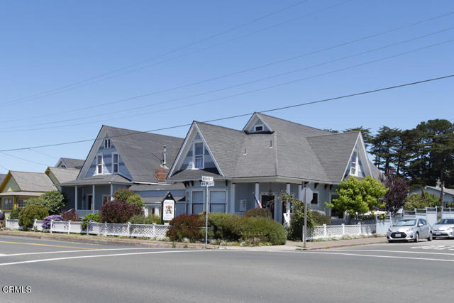 Image 3 of 64 For 700 Main Street