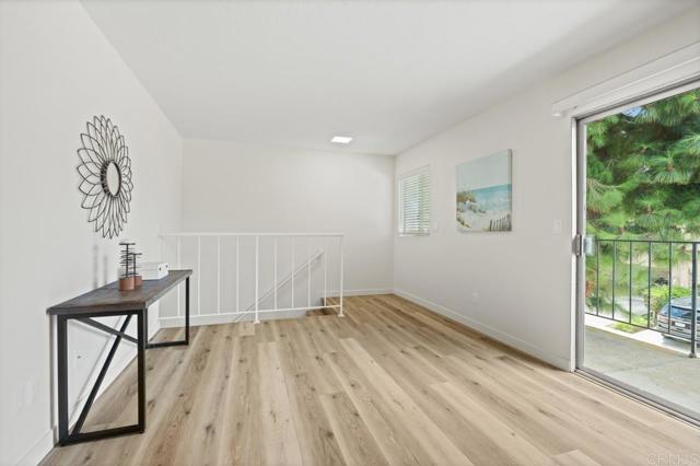 Detail Gallery Image 5 of 41 For 7837 Camino Tranquilo, San Diego,  CA 92122 - 2 Beds | 1/1 Baths