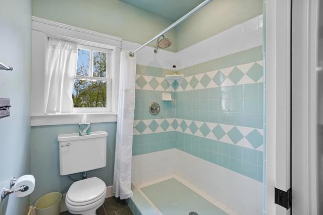 385 Miramar Drive, Half Moon Bay CA: https://media.crmls.org/mediaz/69ccc4e2-f631-4554-8338-56bd2cdc9b36.jpg