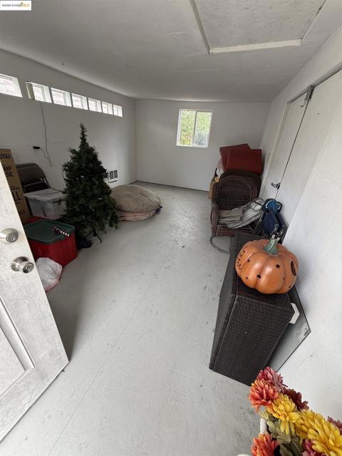 2821 Ponderosa Drive, Concord CA: https://media.crmls.org/mediaz/69cd95b1-e31d-4dee-a4a4-adf5ecf8d6fd.jpg