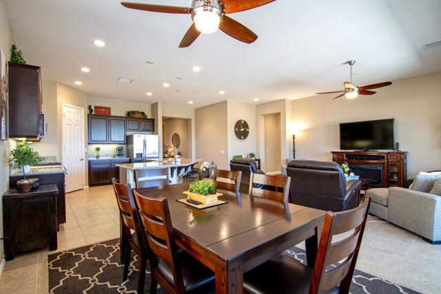 Image 14 of 54 For 85071 Stazzano Place