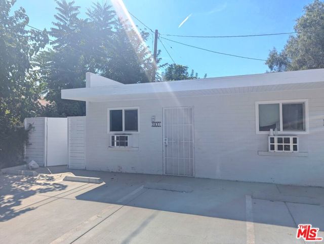 3831 Sedgwick Avenue, Riverside CA: https://media.crmls.org/mediaz/69cebcdb-5711-4260-9aa4-54841e79a251.jpg