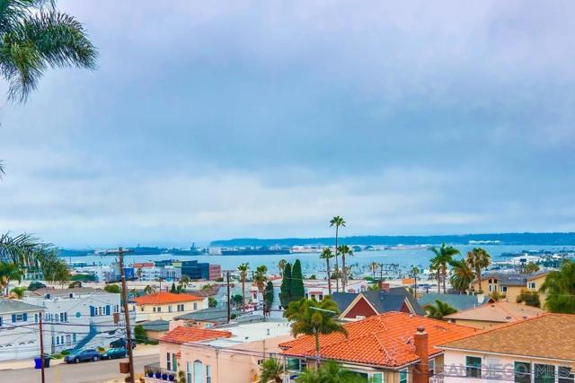 2445 Brant St, San Diego CA: https://media.crmls.org/mediaz/69cfd3e2-14df-4ccb-9abd-8f72f19fc624.jpg