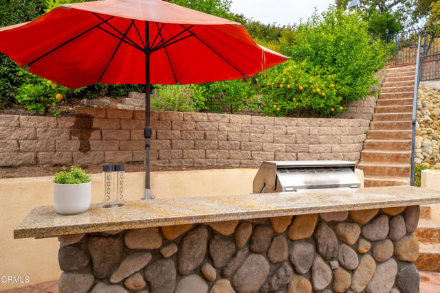 7017 Sonora Court, Ventura CA: https://media.crmls.org/mediaz/69d0a88e-d4e4-44af-900f-010092a28dc8.jpg