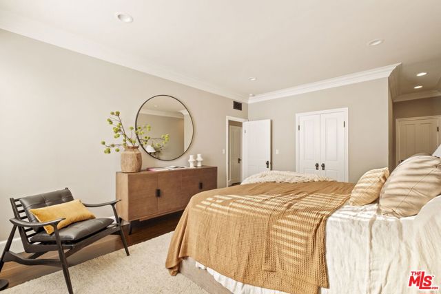 8455 Fountain Avenue, West Hollywood CA: https://media.crmls.org/mediaz/69d19b60-1ba8-40dd-8f10-6417180c7227.jpg