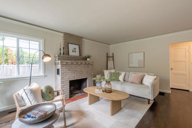 1222 Lincoln Avenue, Pacific Grove CA: https://media.crmls.org/mediaz/69d1ddbf-174c-435b-8b20-8331b068defa.jpg