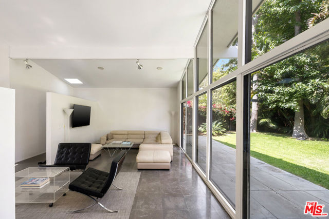 Drew Fenton | 30611 Las Estrellas Drive Malibu CA | MLS: 7423493 Drew Fenton | 30611 Las Estrellas Drive Malibu CA | MLS: 7423493