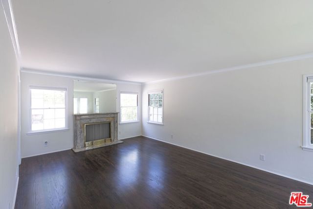2547 Canyon Drive, Los Angeles CA: https://media.crmls.org/mediaz/69d7497b-6d0f-4357-9264-b70226b9559c.jpg