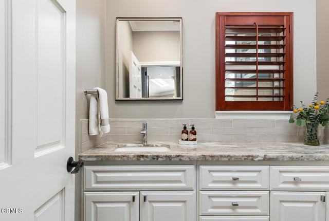 Image 17 of 54 For 1205 Wabash Street