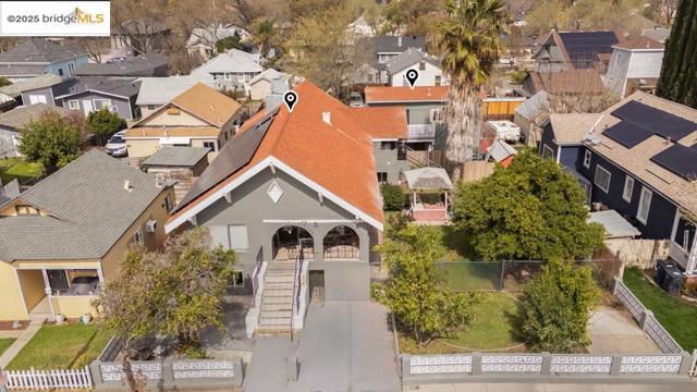 127 E 6th, Tracy CA: https://media.crmls.org/mediaz/69d79a7f-3a07-4e0e-8f5b-570a82fa0616.jpg