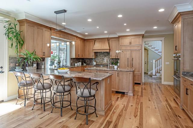587 Sequoia Avenue, Redwood City CA: https://media.crmls.org/mediaz/69d7f7e6-c4da-48c6-8d26-0bacfe23af62.jpg
