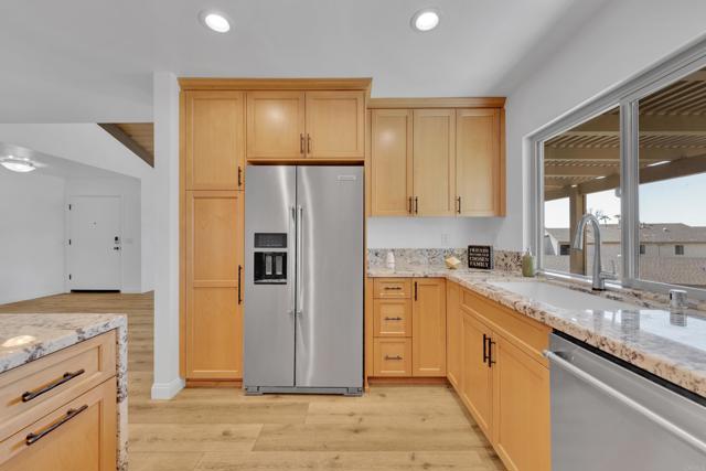 Detail Gallery Image 19 of 51 For 6050 Henderson #9,  La Mesa,  CA 91942 - 3 Beds | 2 Baths