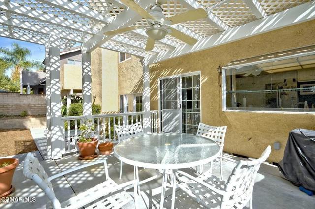 29140 Quail Run Drive, Agoura Hills CA: https://media.crmls.org/mediaz/69d8ee37-d391-4f9c-b0ba-8b83999a5520.jpg