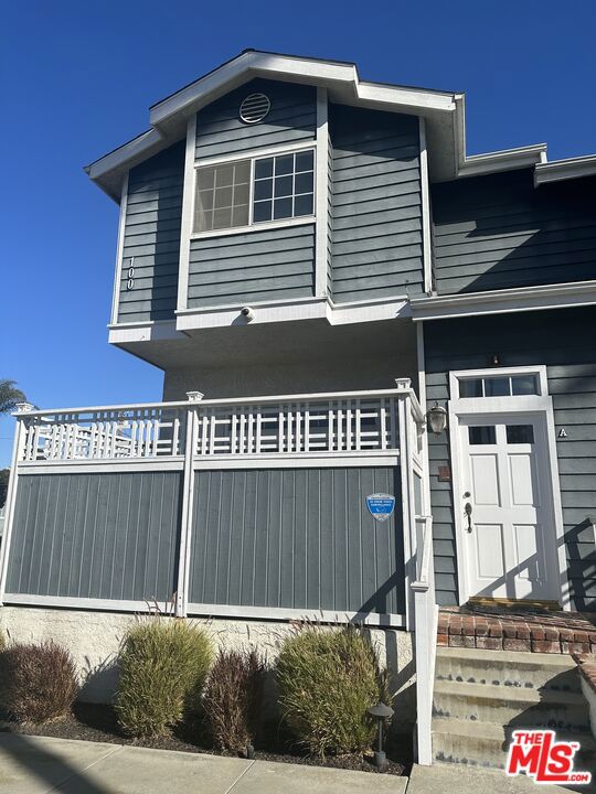 100 Catalina Avenue, Redondo Beach, California 90277, 3 Bedrooms Bedrooms, ,3 BathroomsBathrooms,Residential,Sold,Catalina,25630823