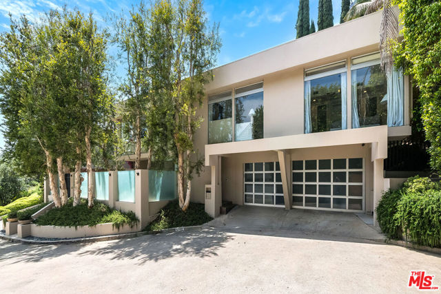 1331 CORDELL Place, Los Angeles CA: https://media.crmls.org/mediaz/69dc9f64-9a45-4645-a291-f8531ea9a88c.jpg