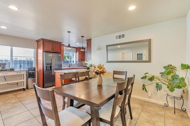 342 Swaps Drive, San Jose CA: https://media.crmls.org/mediaz/69dcc14f-b8b3-4f9c-bdef-e67c14a53efe.jpg
