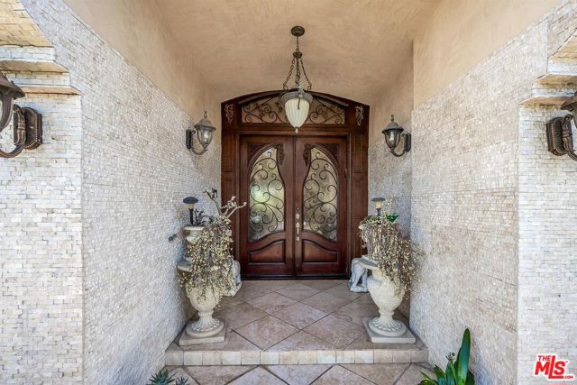 Drew Fenton | 10810 Via Verona Street Los Angeles CA | MLS: 7631190 Drew Fenton | 10810 Via Verona Street Los Angeles CA | MLS: 7631190