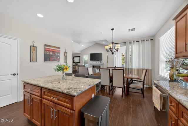 Detail Gallery Image 27 of 42 For 8514 Morningstar Ln, Canoga Park,  CA 91304 - 4 Beds | 4 Baths