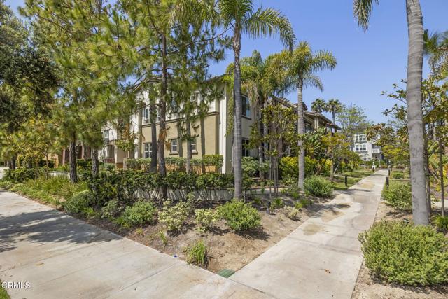 1524 Windshore Way, Oxnard CA: https://media.crmls.org/mediaz/69deaf3b-2cd6-4682-b73b-407d78a04197.jpg
