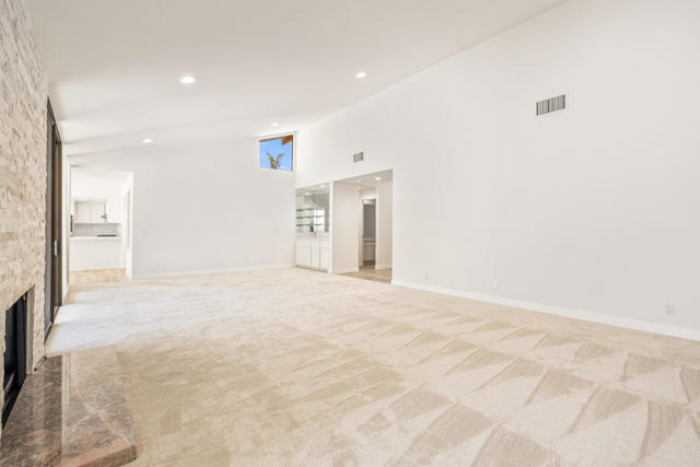 46428 War Bonnet Circle, Indian Wells CA: https://media.crmls.org/mediaz/69df192b-9342-4d40-bf98-3e68ca381b1c.jpg