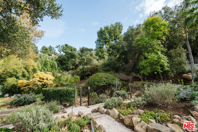 2002 Tuna Canyon Road, Topanga CA: https://media.crmls.org/mediaz/69df393d-92f5-44bd-9d34-76fb9ead2381.jpg