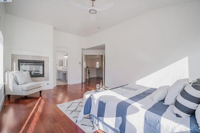 744 Bodega Ct, Fremont CA: https://media.crmls.org/mediaz/69df6559-7c2a-400e-98f0-b5a3d4809351.jpg