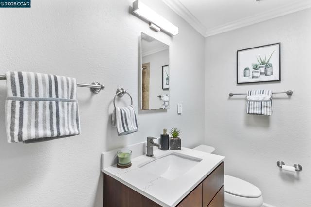 3348 Betty Ln, Lafayette CA: https://media.crmls.org/mediaz/69e094c6-4e40-49d6-951a-c32b37c920bd.jpg