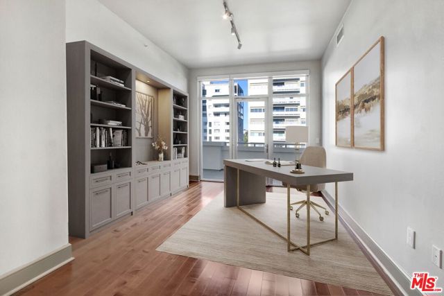 10700 Wilshire Boulevard, Los Angeles CA: https://media.crmls.org/mediaz/69e10861-7e1b-4a27-b7a4-c5df8f35a90b.jpg