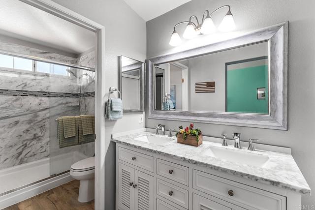 4610 Los Alamos Way, Oceanside CA: https://media.crmls.org/mediaz/69e13060-78d3-49ef-9dd1-1a7936ae234b.jpg