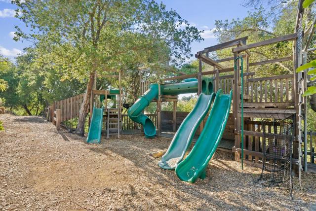 15651 Kennedy Road, Los Gatos CA: https://media.crmls.org/mediaz/69e13d24-1f81-494a-84a6-0aa9afa56631.jpg