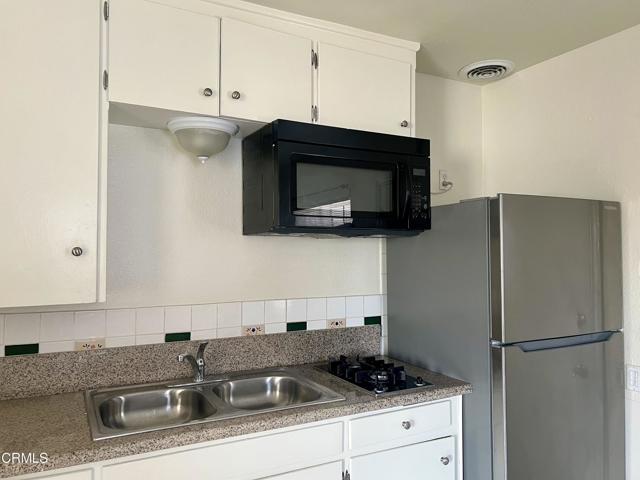 Detail Gallery Image 3 of 6 For 232 W Colorado Bld a,  Monrovia,  CA 91016 - 1 Beds | 1 Baths