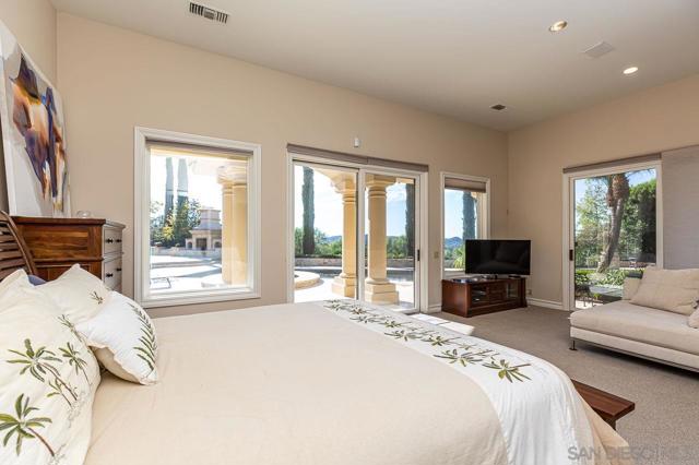 14440 Ridge Ranch Rd, Valley Center CA: https://media.crmls.org/mediaz/69e4c31e-3fe7-4424-a677-de7432e8c09d.jpg