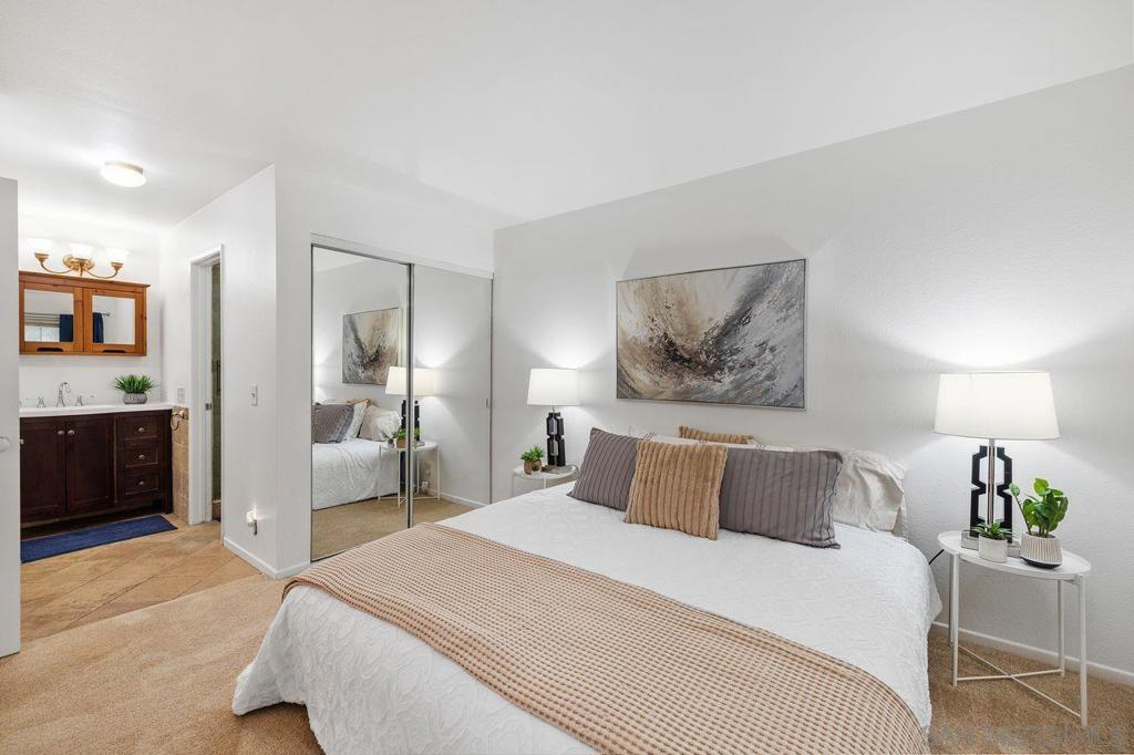 MLS #250039393SD image #25