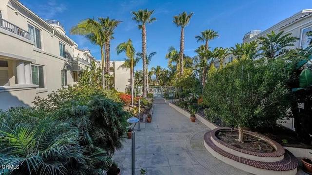 4346 Tradewinds Drive, Oxnard CA: https://media.crmls.org/mediaz/69e95086-f567-49fa-9249-40a5b8e0fc57.jpg