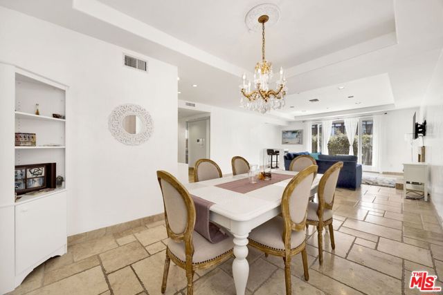 11952 Montana Avenue, Los Angeles CA: https://media.crmls.org/mediaz/69ea69bb-c6f1-47c7-ba5f-84d9e1bd9c1f.jpg