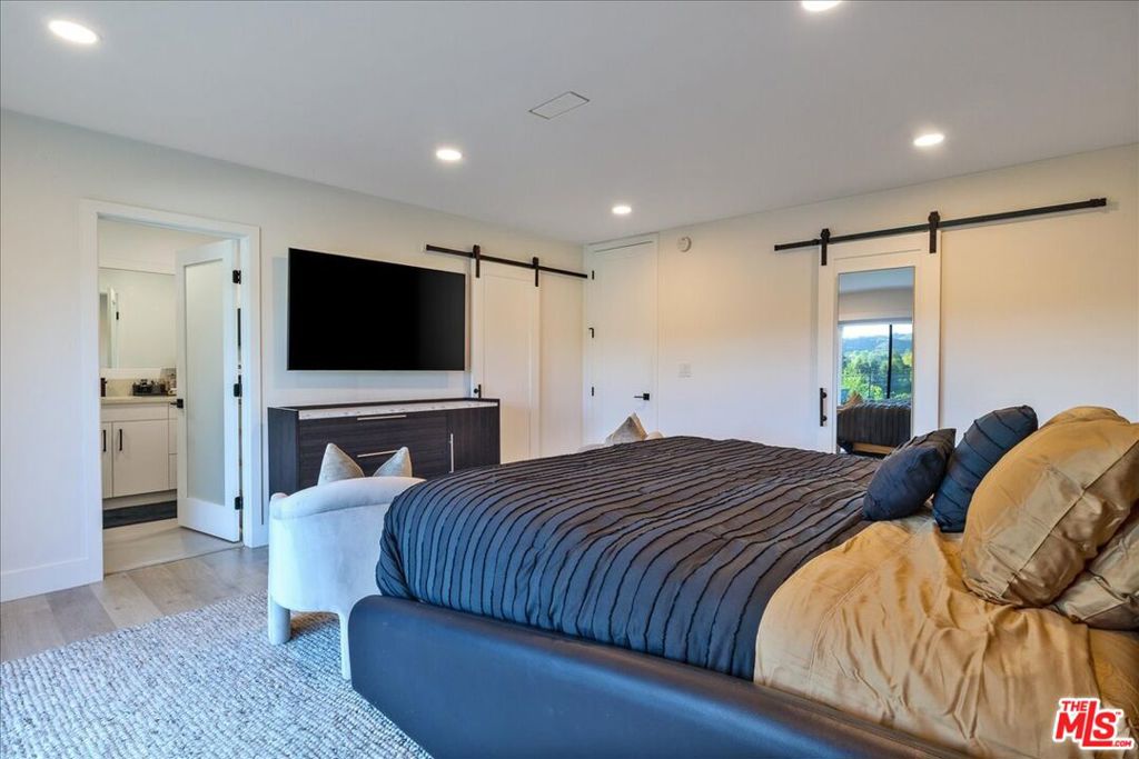 MLS #26863381 image #27