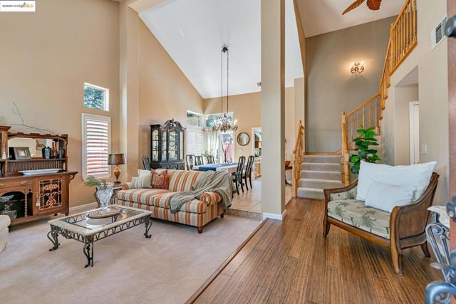 4452 Pronghorn Ct, Antioch CA: https://media.crmls.org/mediaz/69eac92e-2ef0-4682-9793-4edf83af10c8.jpg