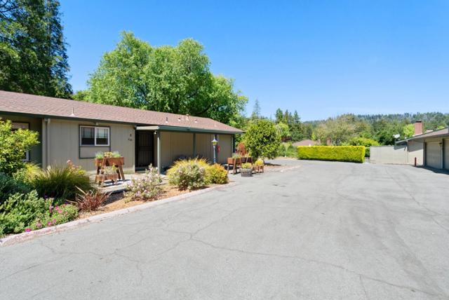 238 E Hilton Drive, Boulder Creek CA: https://media.crmls.org/mediaz/69eafd94-60f4-4717-8d7f-1cf0669279ec.jpg