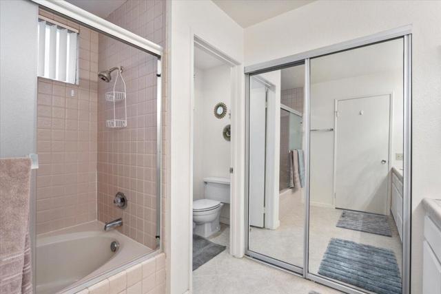 55566 Southern, La Quinta CA: https://media.crmls.org/mediaz/69ec4e17-2f70-401f-a680-3537ecef0f59.jpg