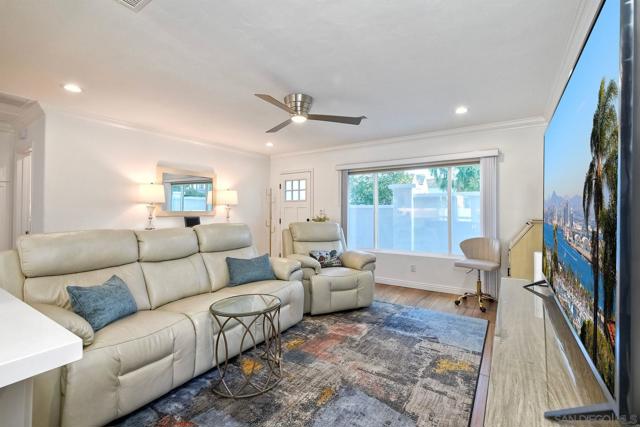 1221 4th St, San Diego CA: https://media.crmls.org/mediaz/69ec7ff7-5ae9-4f59-bc15-5854dd1410c0.jpg