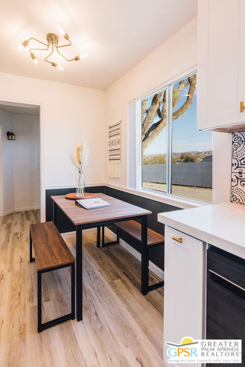 6974 Apache Trail, Yucca Valley CA: https://media.crmls.org/mediaz/69ecce88-2208-4cc6-b97e-e937305b8493.jpg