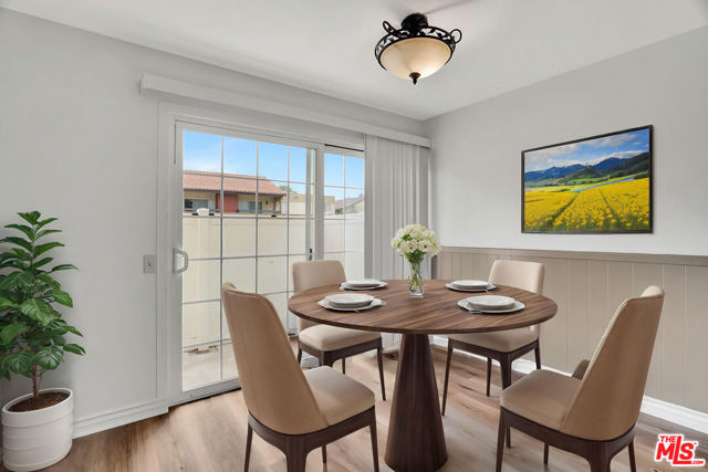 10065 De Soto Avenue, Chatsworth CA: https://media.crmls.org/mediaz/69ed7282-3cb2-4e04-93a5-85ea696916d1.jpg