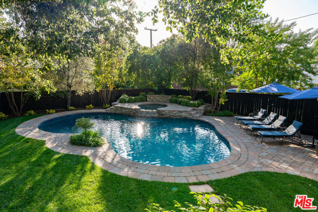 23040 Blue Bird Drive, Calabasas CA: https://media.crmls.org/mediaz/69edc093-0b53-4f22-b802-8f762e458223.jpg