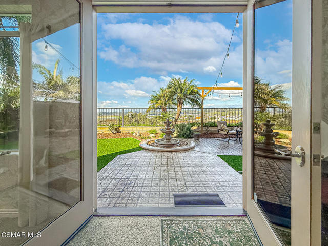 11535 Northdale Drive, Moorpark CA: https://media.crmls.org/mediaz/69edfbcf-a297-4a9b-a884-7bf8f4d5ec79.jpg