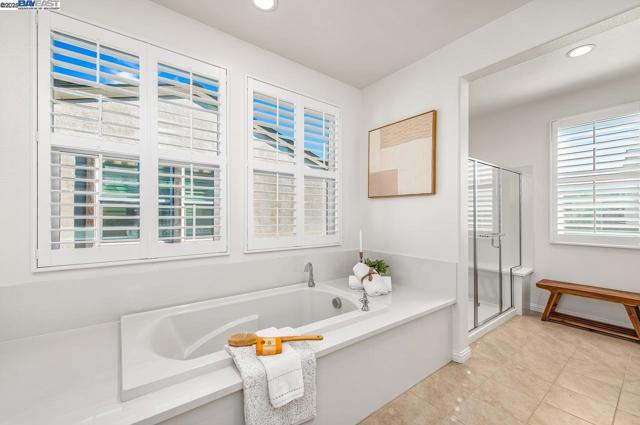 4338 Healdsburg Way, Dublin CA: https://media.crmls.org/mediaz/69ee51a4-2c28-4635-ba6f-7f234bd5eb92.jpg