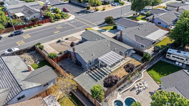 394 Encino, Livermore CA: https://media.crmls.org/mediaz/69ee7ad7-7de6-4713-b822-3e89cd4b405c.jpg