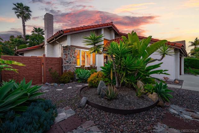 6433 La Paloma Street, Carlsbad CA: https://media.crmls.org/mediaz/69ef00b0-6cff-4641-bec7-3aa279d64ba9.jpg