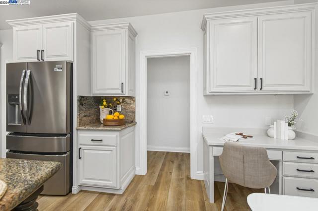 Image 20 of 48 For 952 Gray Fox Cir