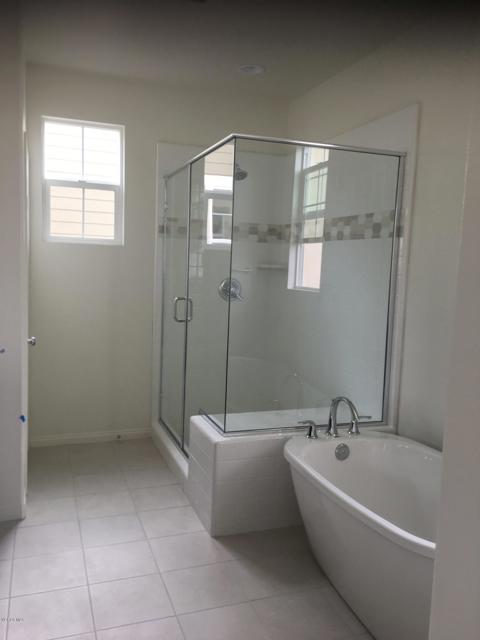 177 Stage Trail Road, Camarillo CA: https://media.crmls.org/mediaz/69efd255-b1a8-4536-b856-7890ed69c458.jpg