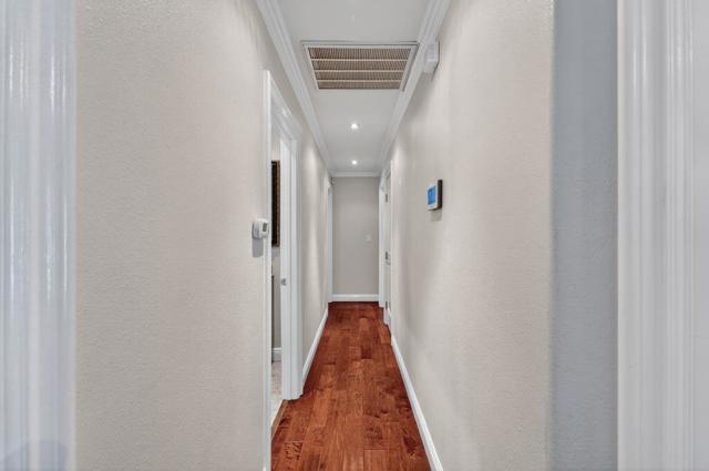 1110 California Avenue, Dos Palos CA: https://media.crmls.org/mediaz/69efd62a-45bb-4302-ad45-5f1f1deba7ae.jpg